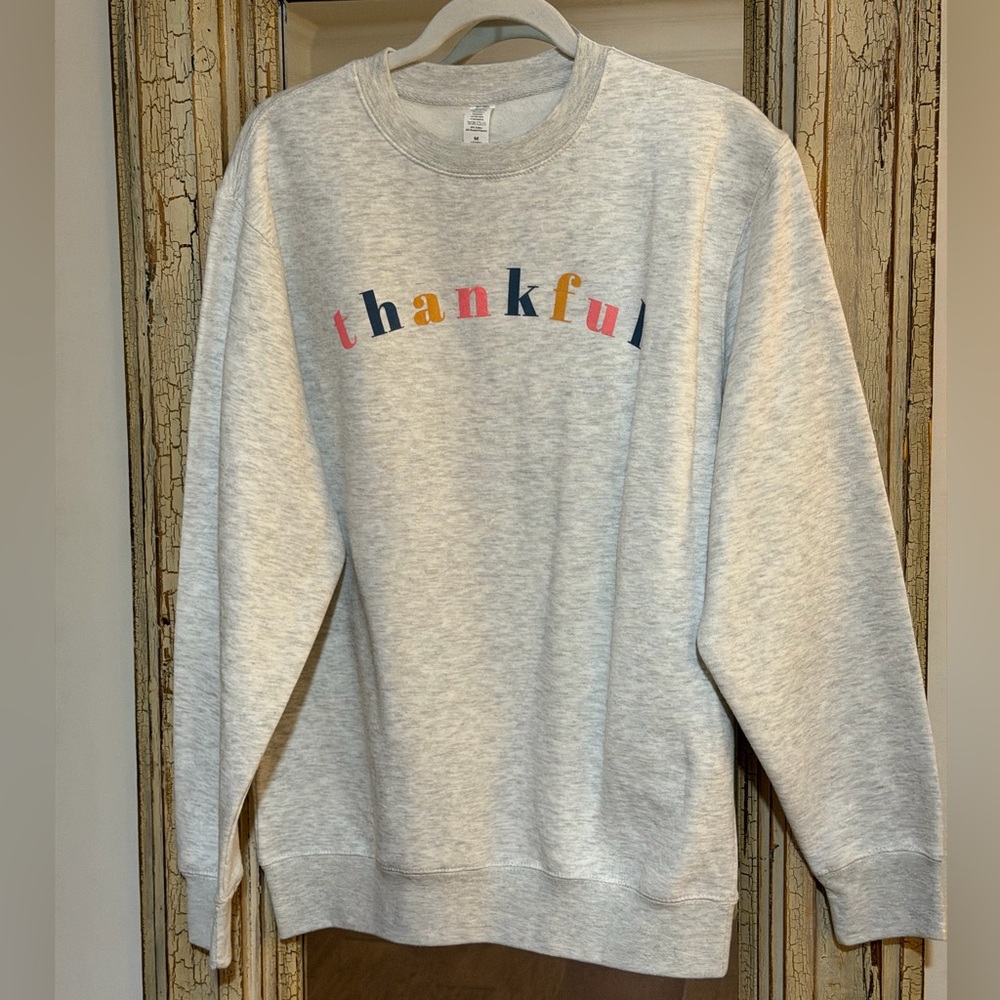 Gray Thankful Sweatshirt